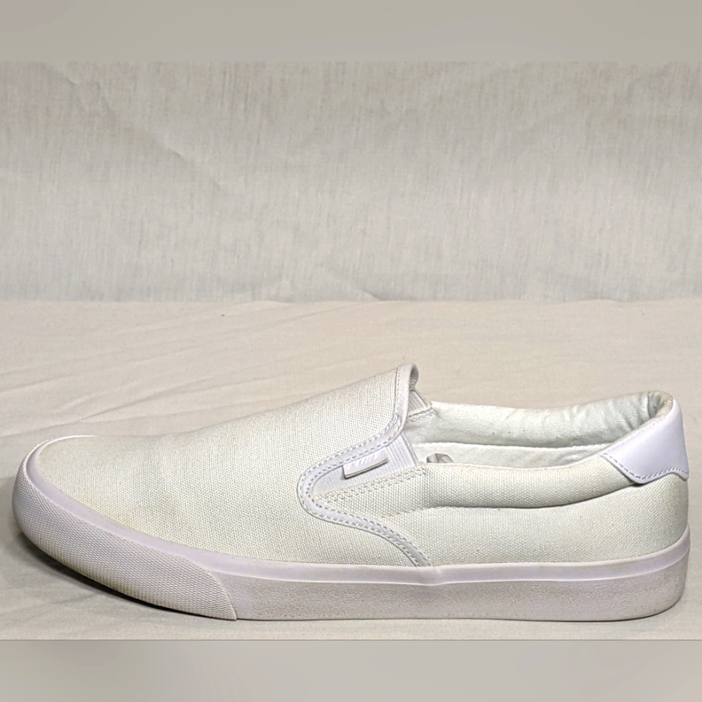 NEW Lugz Mens Clipper Fashion Comfy Sneaker - Size 10.5 white